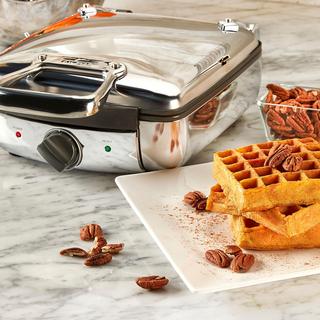 4-Square Belgian Waffle Maker