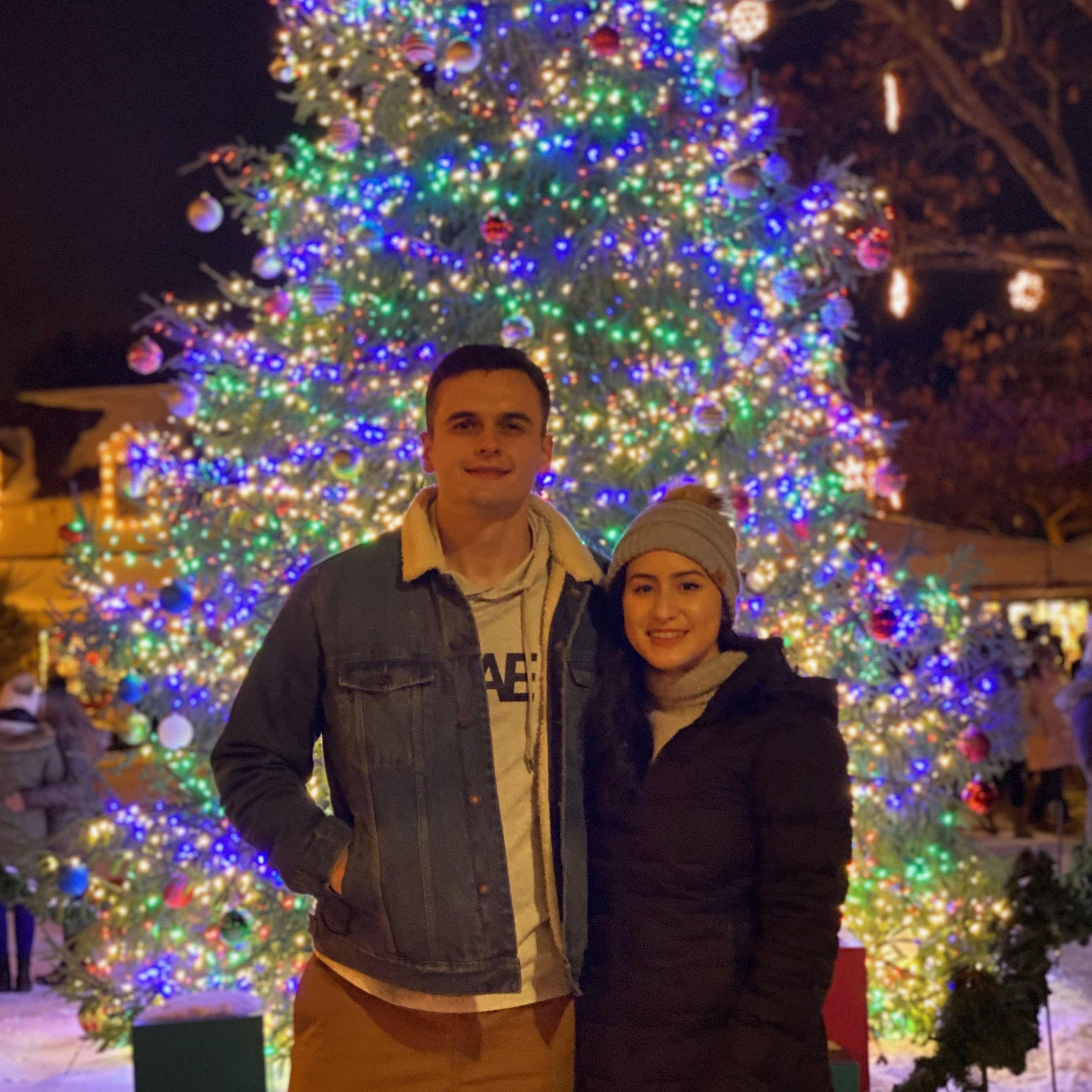 First Peddlers Village visit for first month of dating