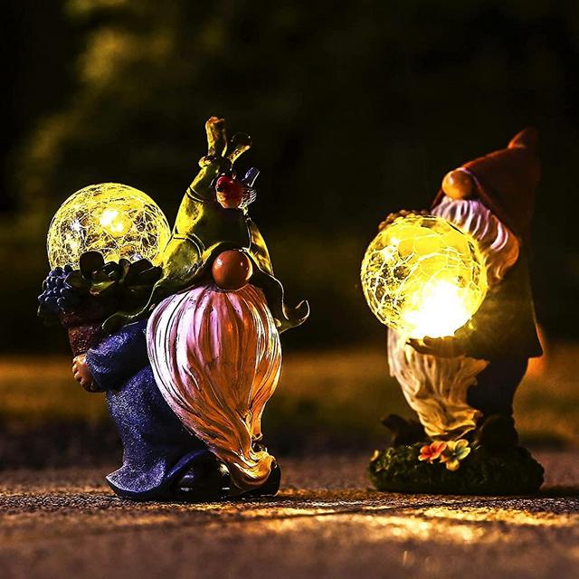Garden Gnomes Statues Outdoor Decor 2 Pack Resin Gnome Figurine with Solar Lights Waterproof Outside Yard Decorations for Patio, Lawn, Porch, Ornament Gift
