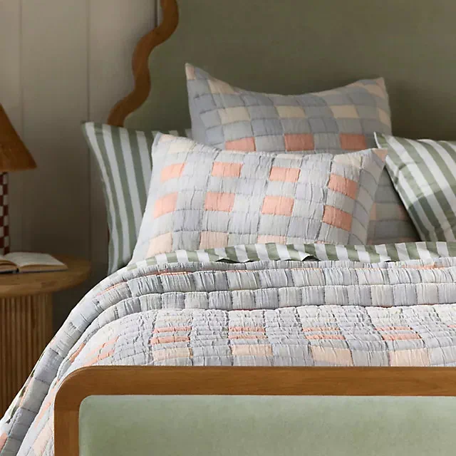 Sonya Matelassé Coverlet
