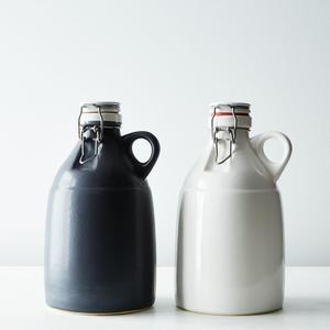Slip Cast Grigri Growler (64 oz.)