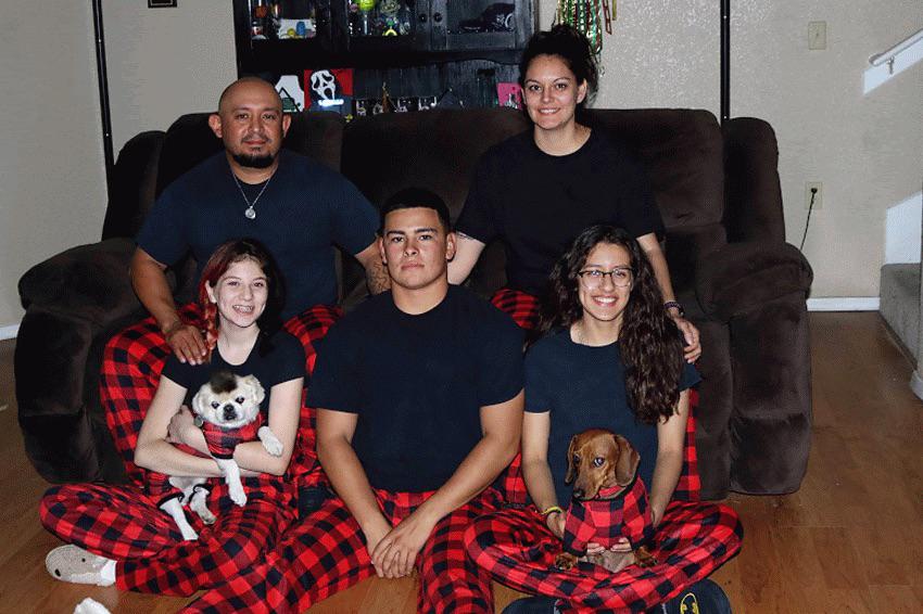 Our Lil' Familia!
