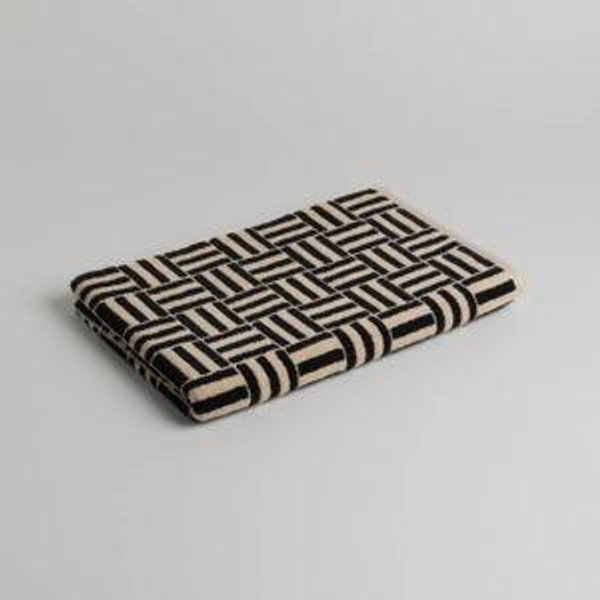 Shop BAINA | SAROMA Organic Cotton Bath Mat | Sand + Noir · BAINA | Official Online Store | Join for 10% off*