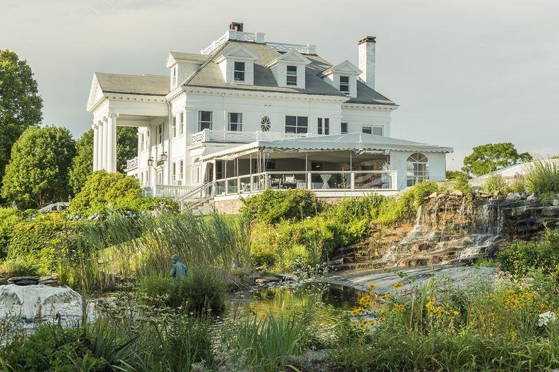The Wedding Website of Jeremy Hartman and Isabelle Jones