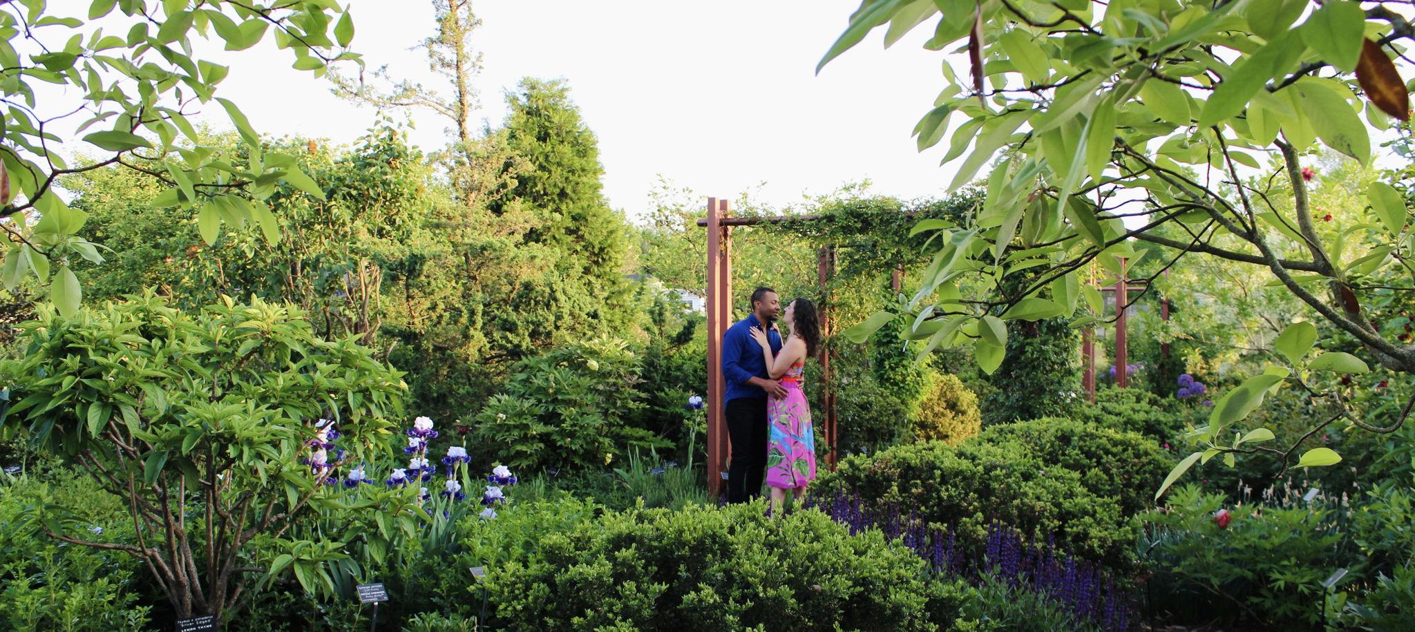 The Wedding Website of Melanie Evonne Jones and Victor Manuel Gruezo Bennett