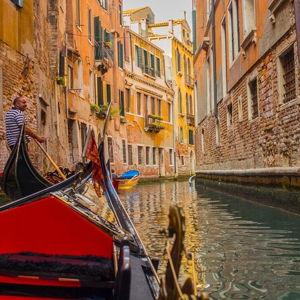 Dinner & Gondola Ride in Venice
