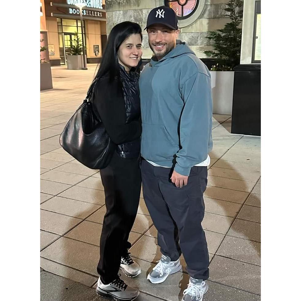 Date night fit: sweats, snacks, and someone who gets me 🖤🍕 #CozyWithYou