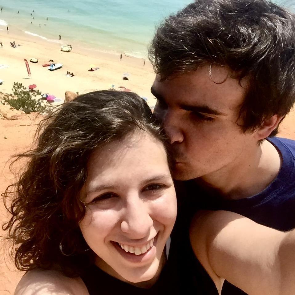 Summer 2017: Yet another beautiful beach, this one with red cliffs and sand, in Albufeira (Olhos de Água)