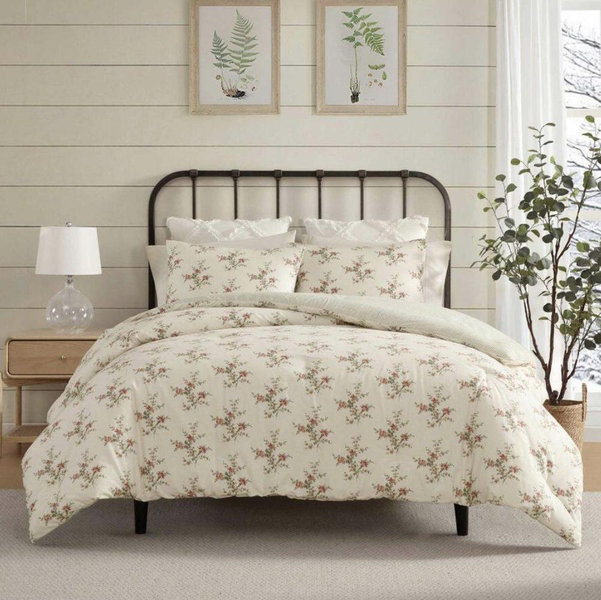 Laura Ashley Jessika 3-Piece Red/Pine Green Cotton Flannel King Comforter Set A0005183