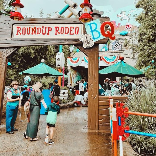 Lunch at Round Up Rodeo BBQ