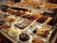 Petit Four