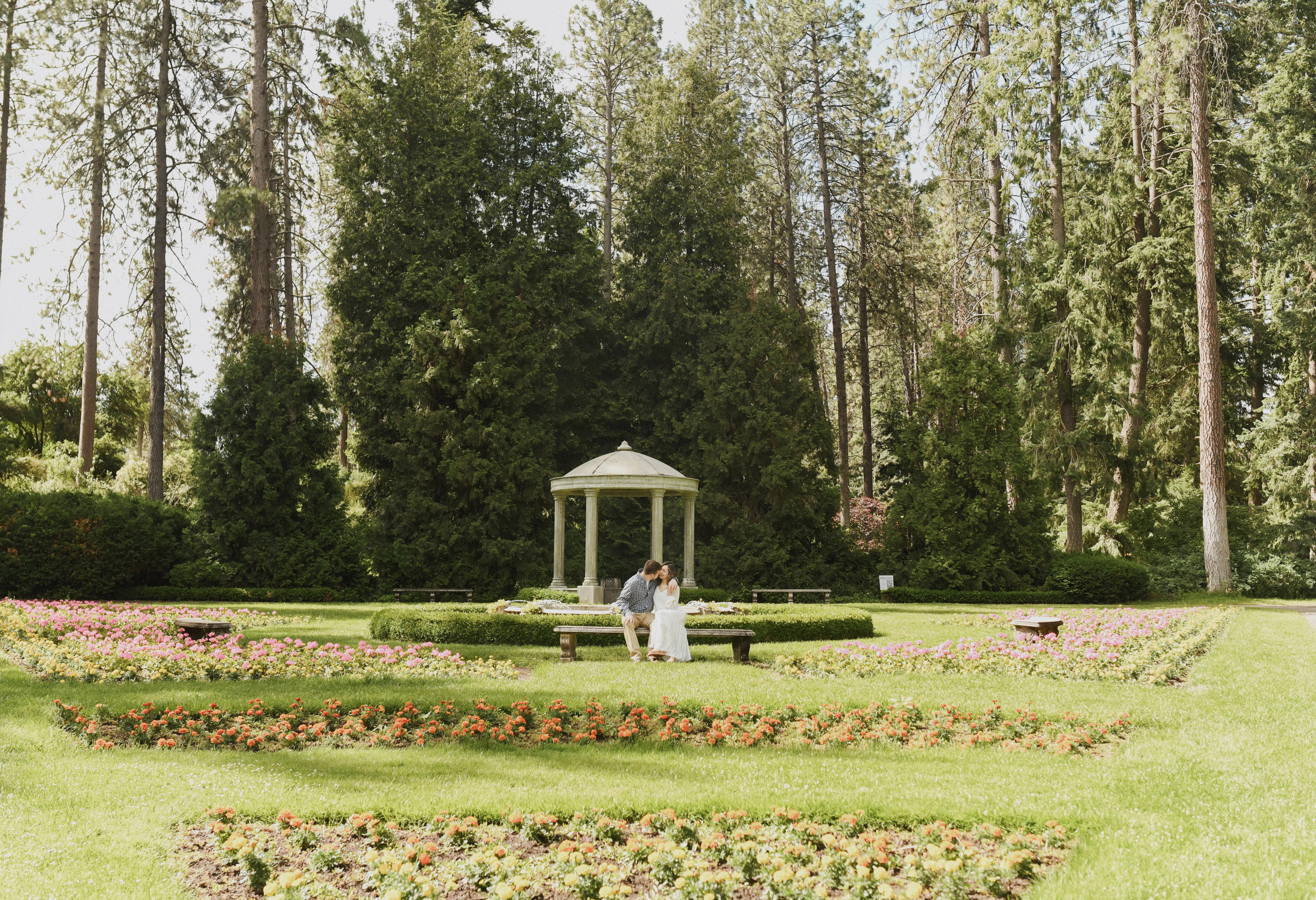 The Wedding Website of Alissa Gutierrez and Timothy Allen