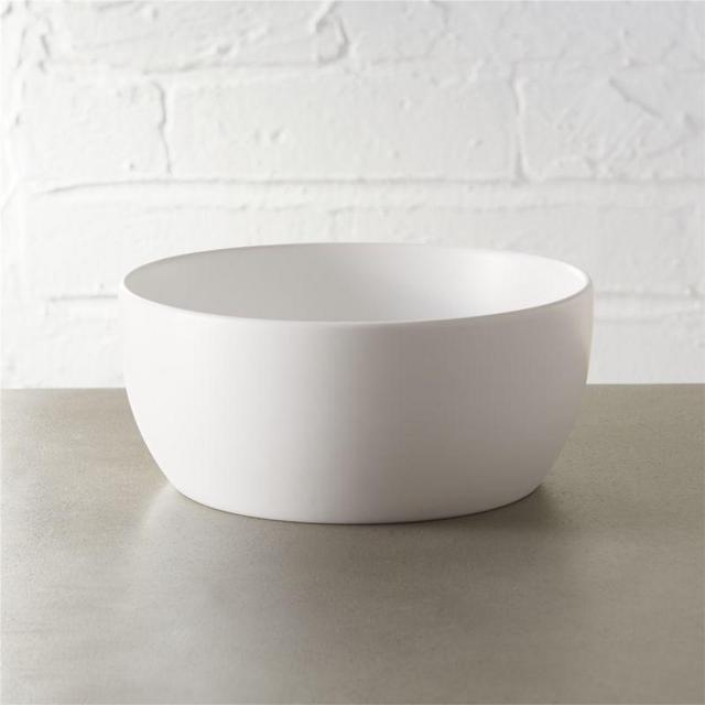 Crisp Matte White Soup Bowl
