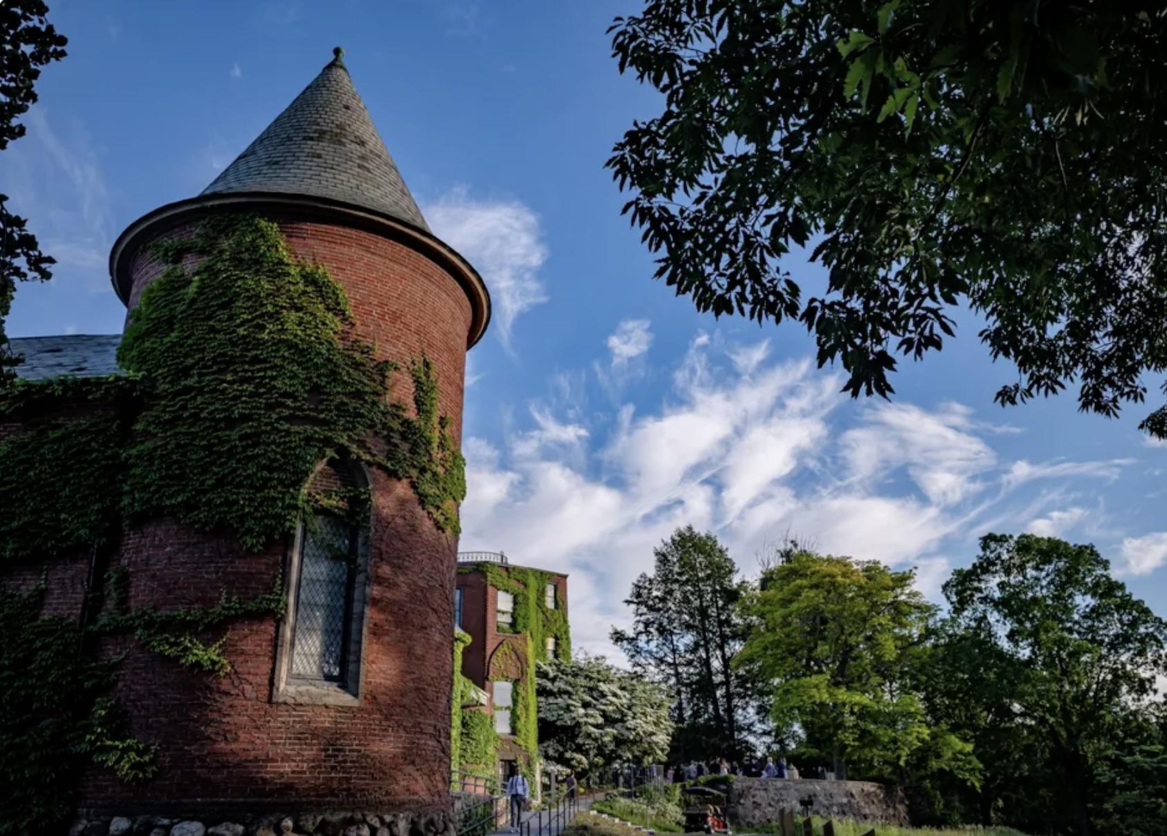 The Wedding Website of Gwen Koch and Alex Pickett