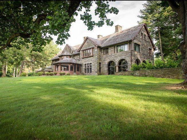 The Wedding Website of Jamie Zanzano and Joseph Viola