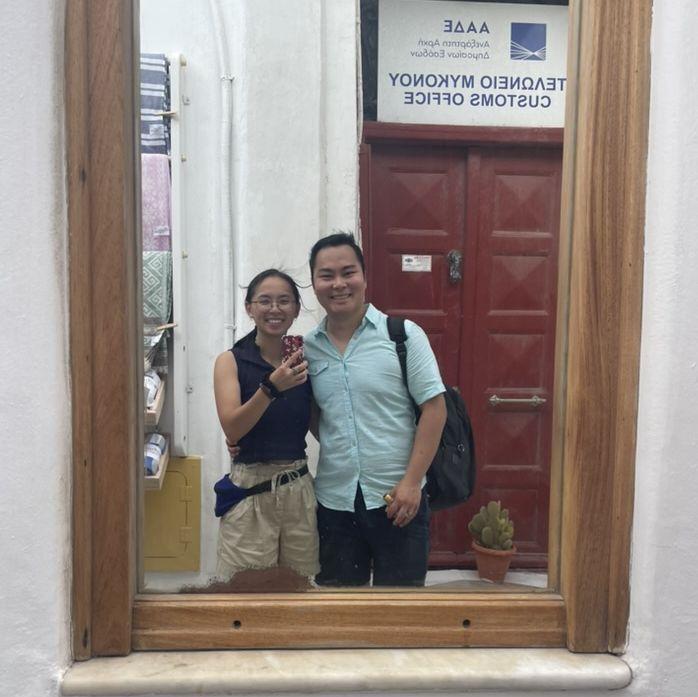 Who is that couple we see?