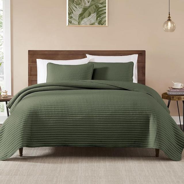 WRENSONGE Quilts Queen Size, 3 Pieces Green Lightweight Soft Quilts Queen Size Sets for All Season, Summer Olive Green Queen Quilt Bedding Set Bedspread Coverlet Suitable for Bed, Couch, Quilt Blanket