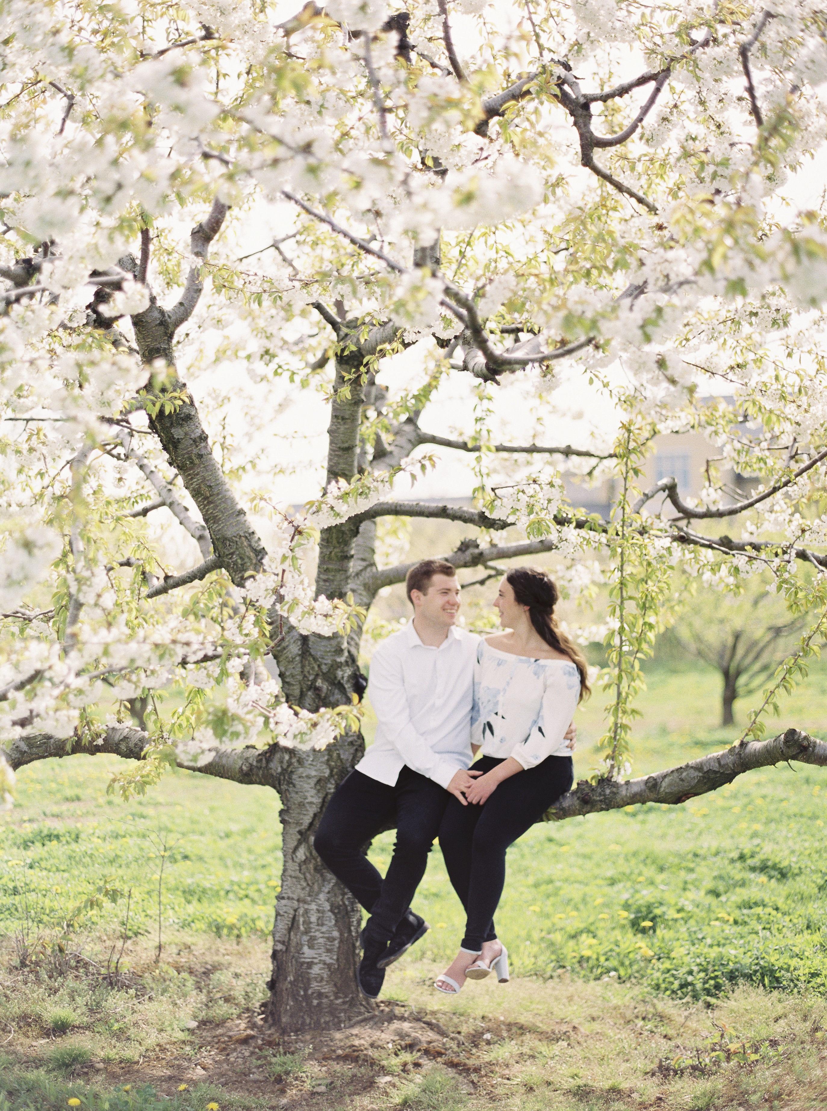 The Wedding Website of Aleigh Andrews and Brad Burns