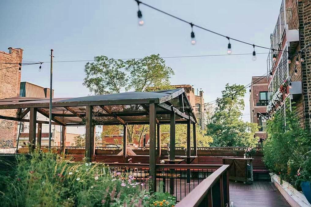 The Wedding Website of Megan Sullivan and Damian Rogucki