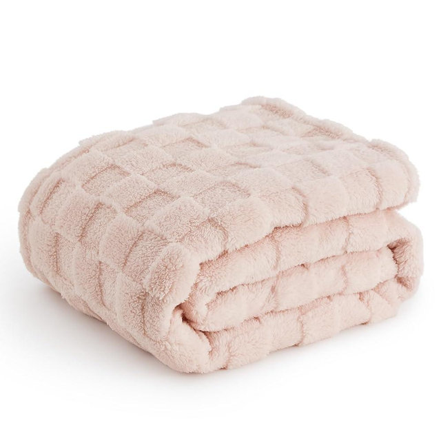 Bedsure Pink Throw Blanket for Couch - Super Soft Cozy Blankets for Bed, Cute Small Fleece Throws for Girls and Women, Pink Christmas Decor，50x60 Inches
