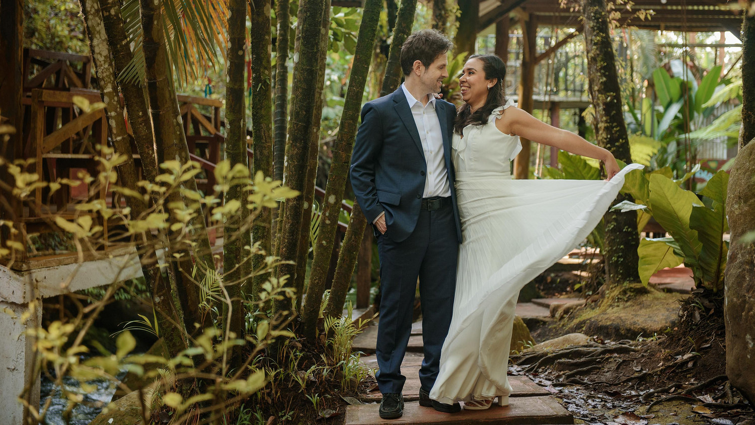 The Wedding Website of LISETH GALVEZ and ELI JONES