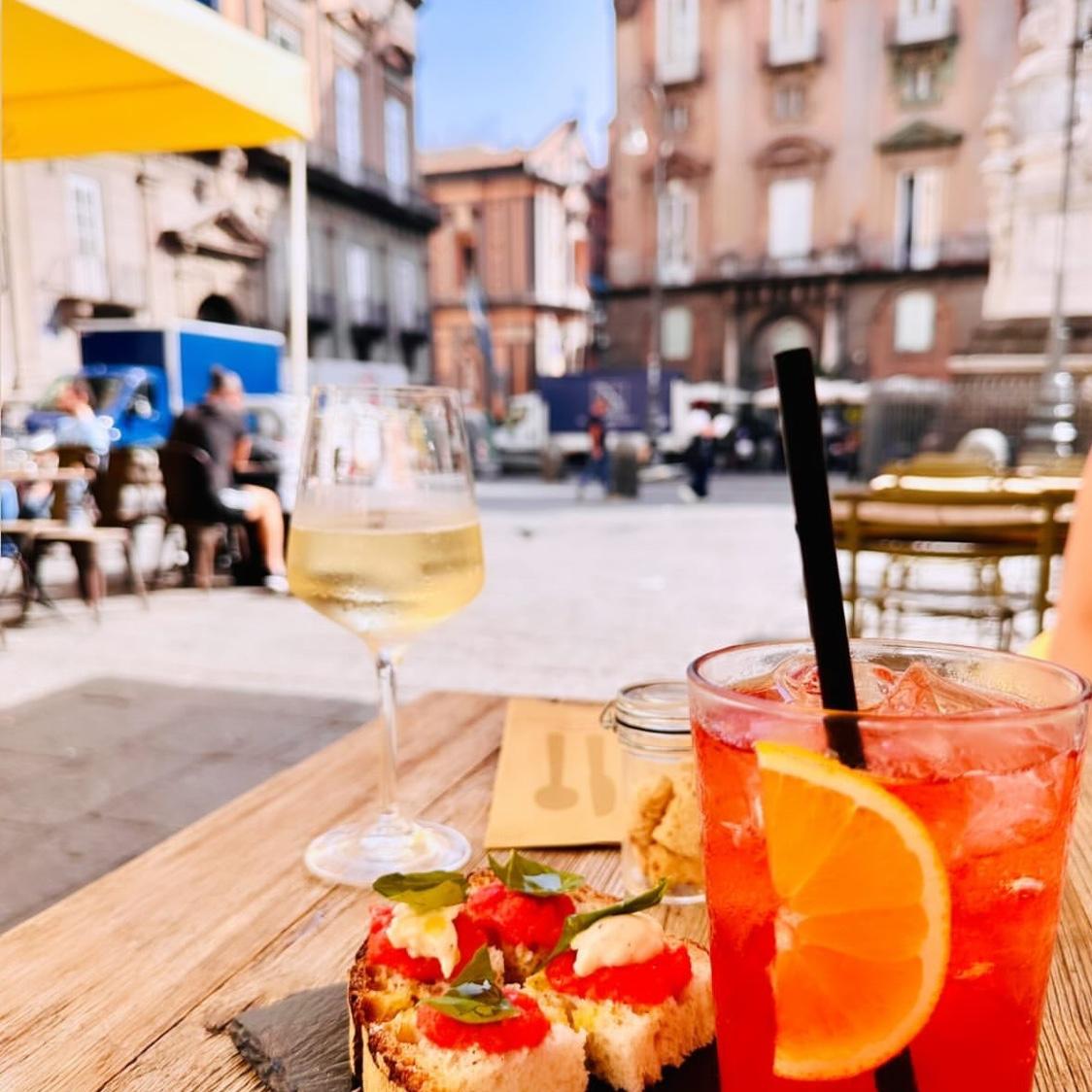 Piazza San Domenico Maggiore. It’s always aperitivo time over there!