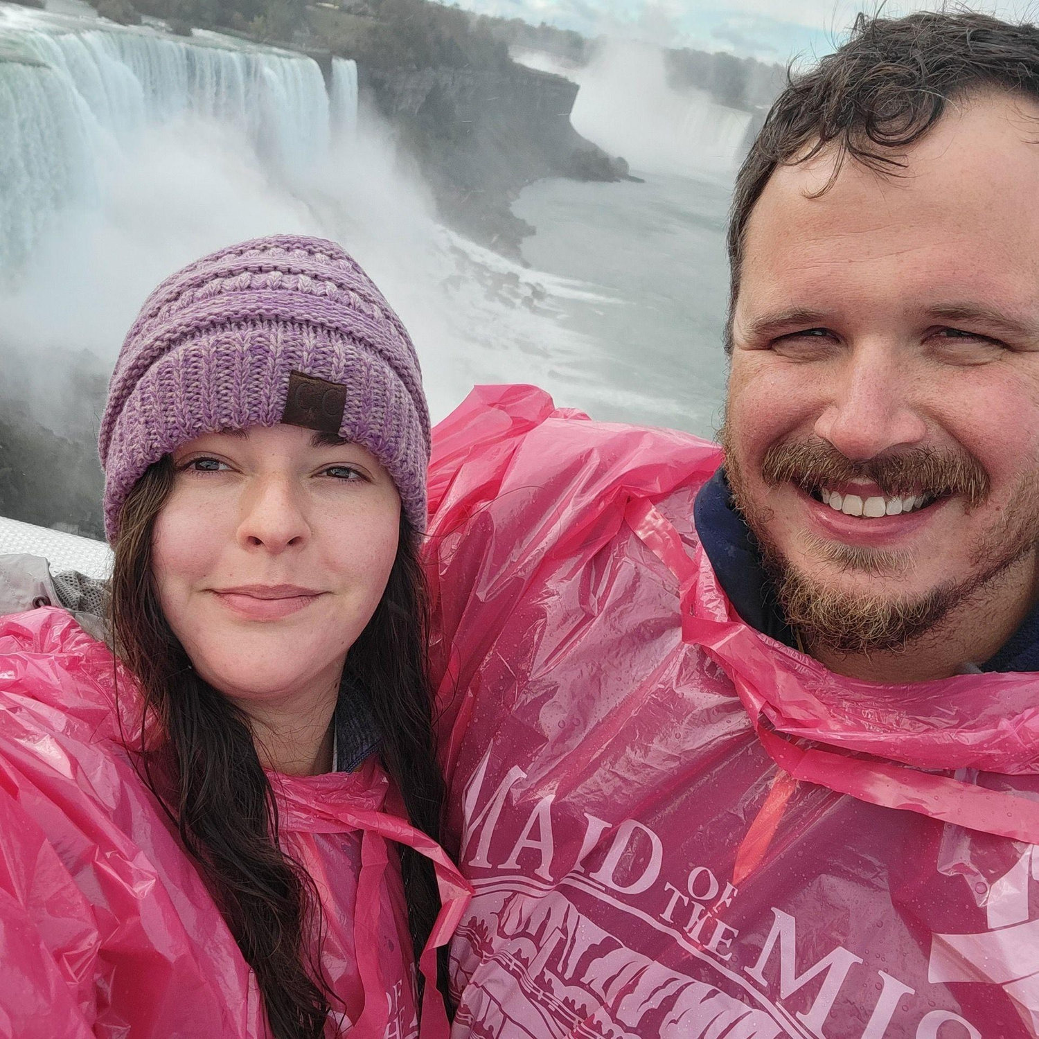 Cruise around the base of Niagara Falls!