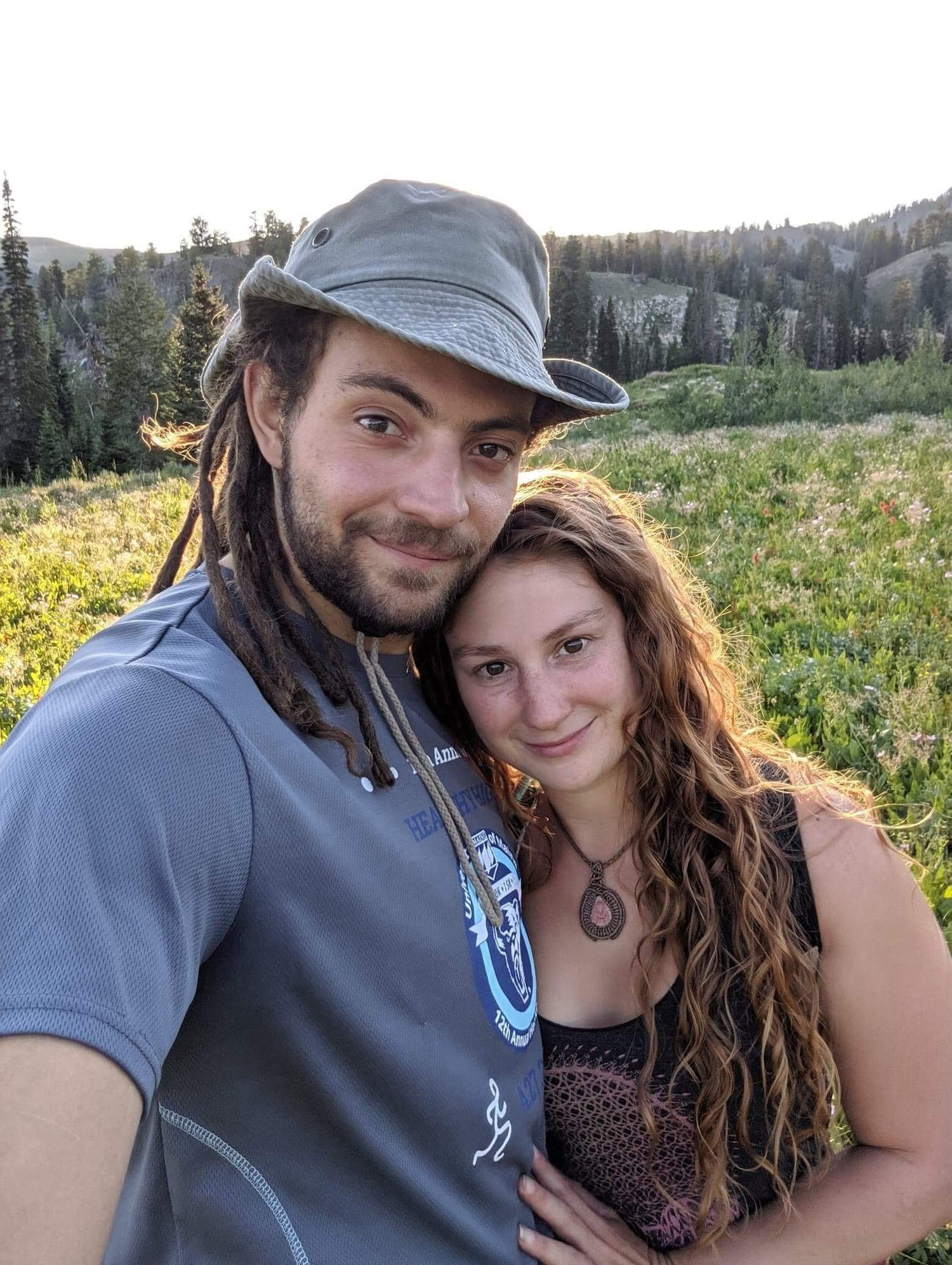The Wedding Website of Nicole Guido and Elliott Sanders