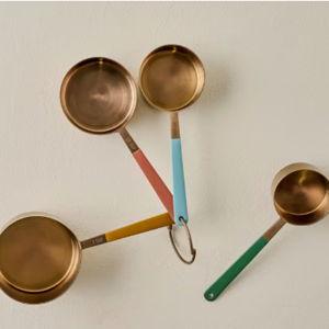 Measuring cups