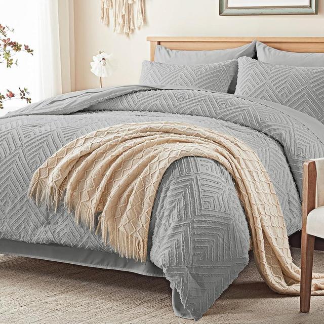 Zzlpp King Comforter Set 7 Pieces, Light Grey Tufted Bed in a Bag with Comforter and Sheets, All Season Boho Bedding Sets with Comforter, 2 Pillow Shams, 2 Pillowcases, 1 Flat Sheet, 1 Fitted Sheet