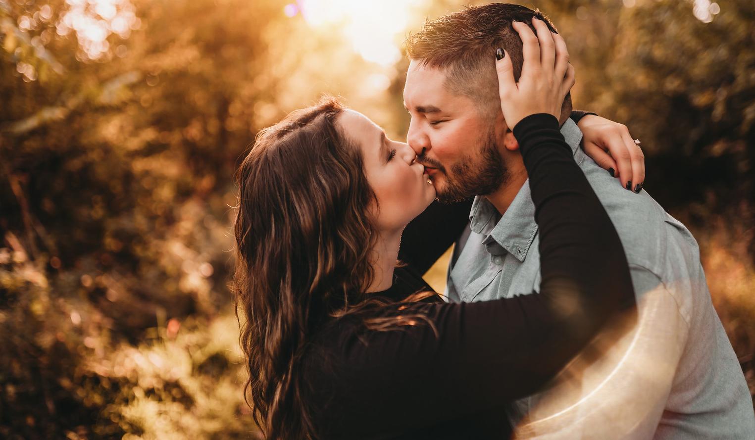 The Wedding Website of Hannah Weiss and Brock Blankenship