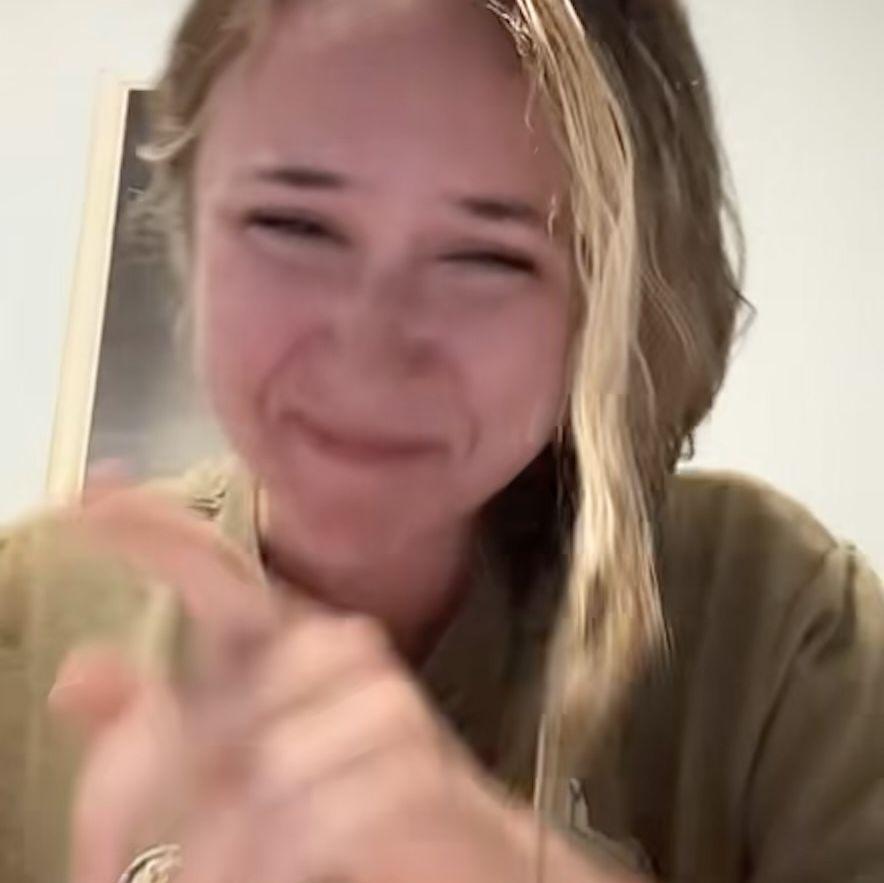 The first time Jake made Melody laugh until she cried (and spat out water lol) over FaceTime