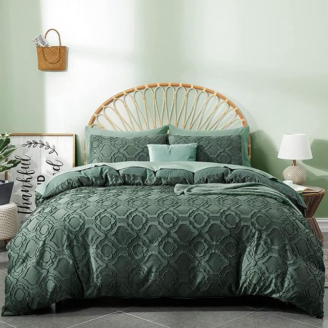 BEDAZZLED Duvet Cover Queen Size, 3 Pieces Tufted Comforter Cover Set, Soft and Embroidery Shabby Chic Boho Bedding Sets for All Seasons, Green