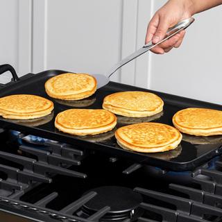 Enameled Cast Iron Plancha