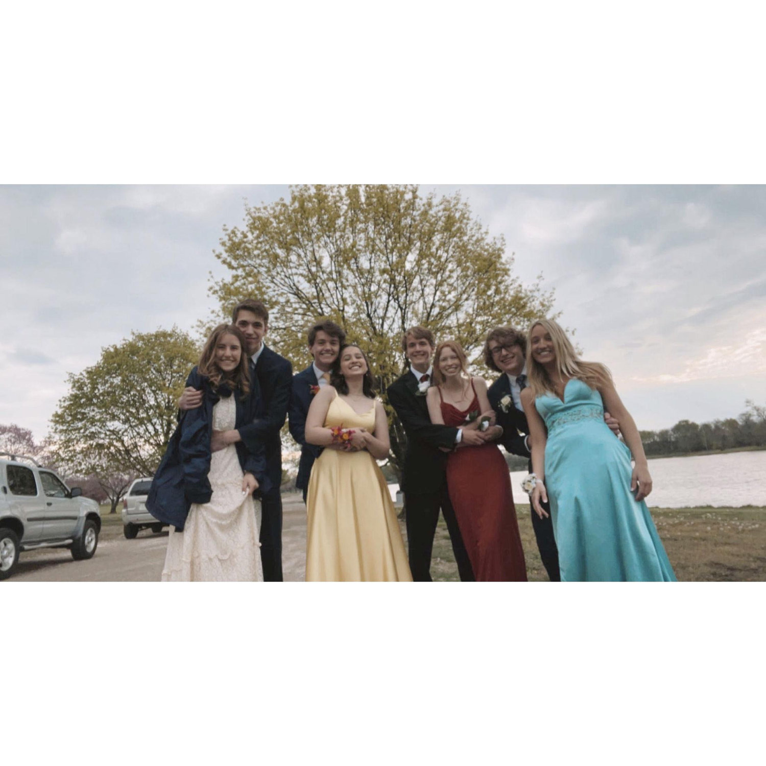 now there's 4 wedding party members in this picture (and our favorite photographer ever!) Can you find them all?