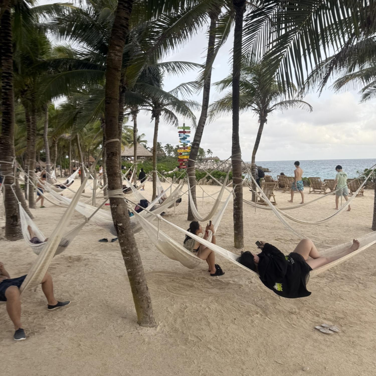 Xcaret's chilling area. If you need to find Paul's swedish cousins Emil or Eric, there's a high chance you'll find them here eating some type of fruit.