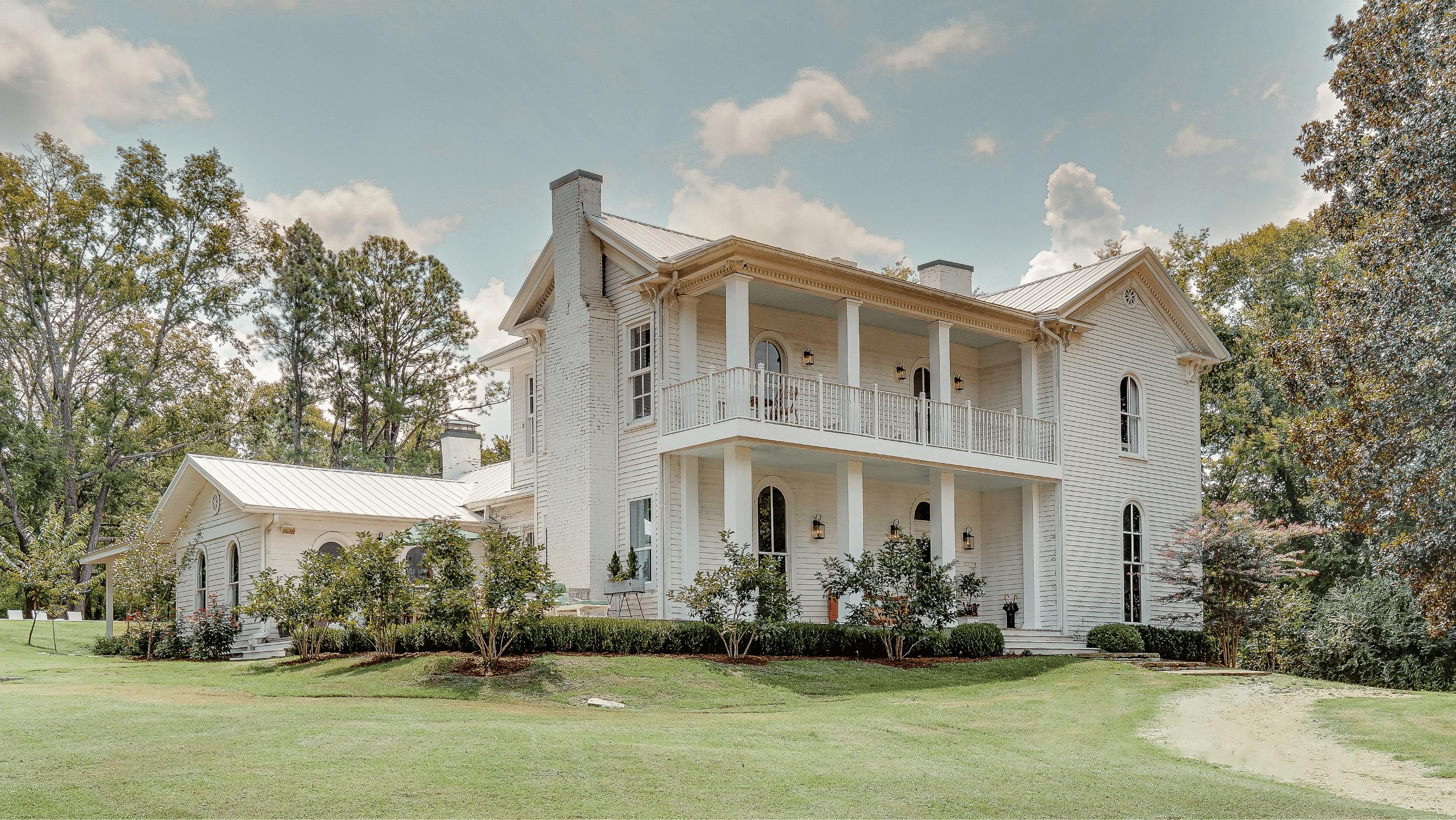 The Wedding Website of Arielle Silverman and Taylor Mathews