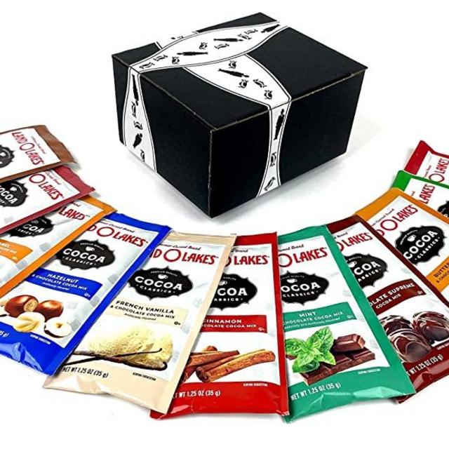 Land O Lakes Cocoa Classics Hot Cocoa Mix 11-Flavor Variety: One 1.25 oz Packet of Each Flavor Gift Pack (11 Items Total)