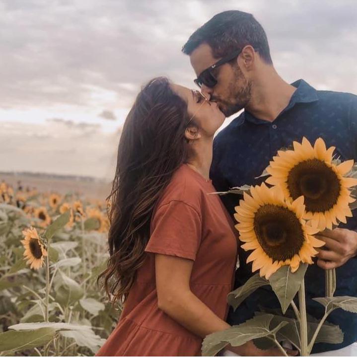 sunflower picking! Jordyn and Noah took this photo. Great photo skills kids lol