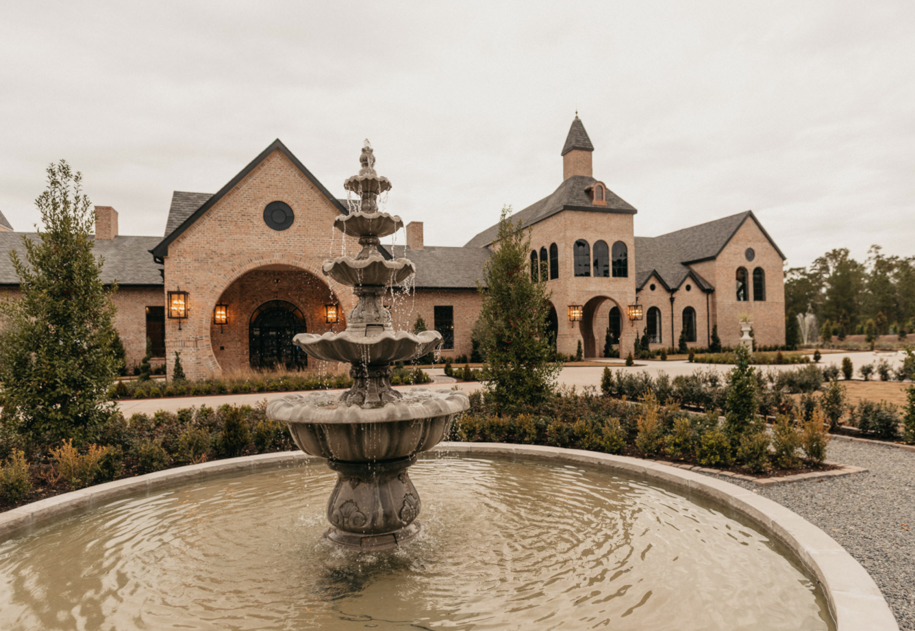 The Wedding Website of Rebecca Jahr and James Deneui