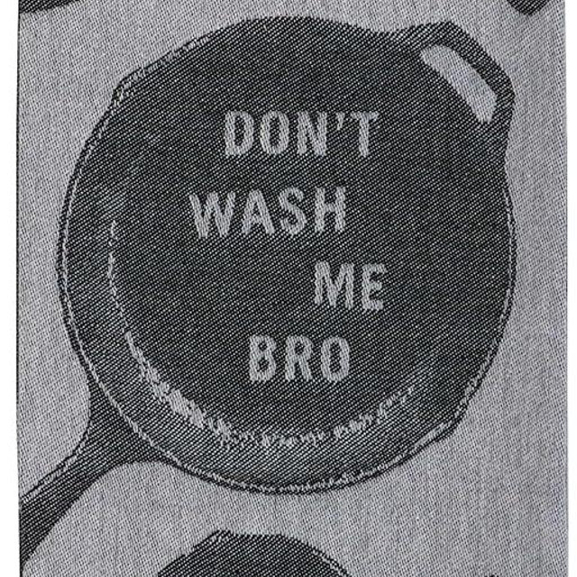 Blue Q Funny Woven Jacquard Dish Towel ~ Advice from Your Cast Iron Skillet: Don't Wash Me Bro. 100% Cotton, Soft, Super-Absorbent, 28" x 21"