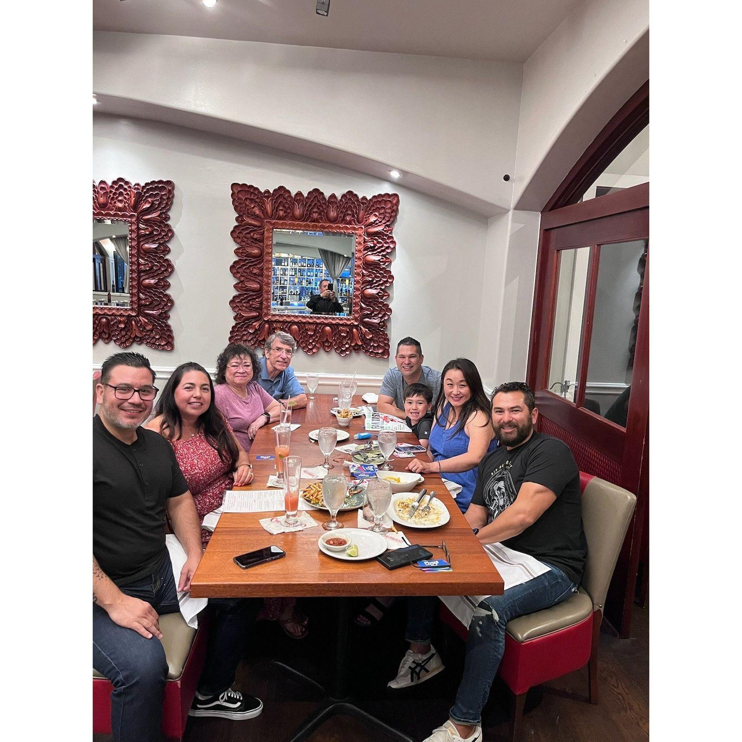 All of us out to dinner in Houston.  Luis' aunt and uncle (Edy & Charlie) and Nid's cousin (Beto) live in Houston - which was so great staying with family!