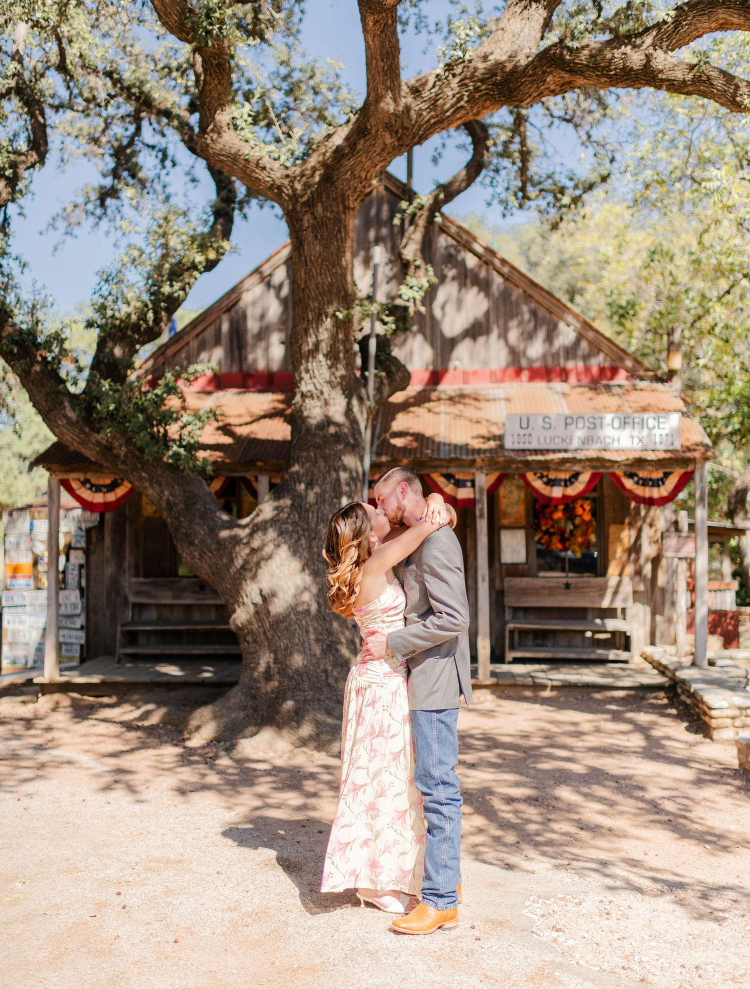 The Wedding Website of Abbie McElroy and Travis Crow