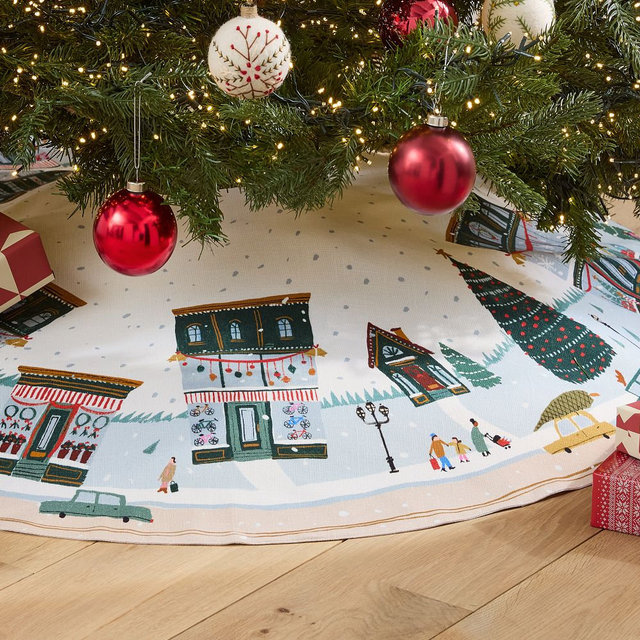 Tree Skirt People Doing Things 48"