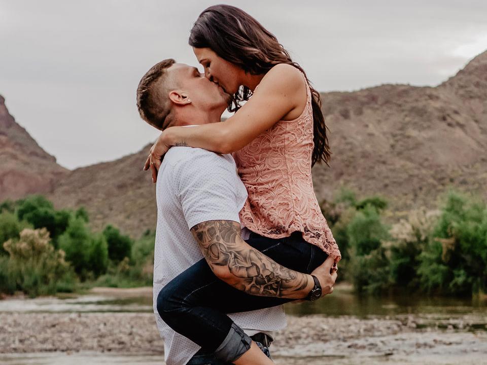 The Wedding Website of Ashlee Hahn and Ryan Davis