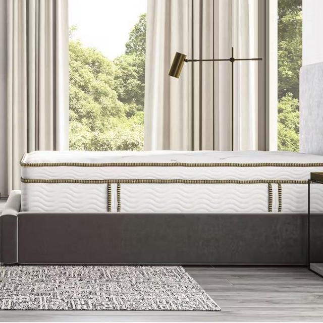 Saatva Latex Hybrid King Sized Mattress