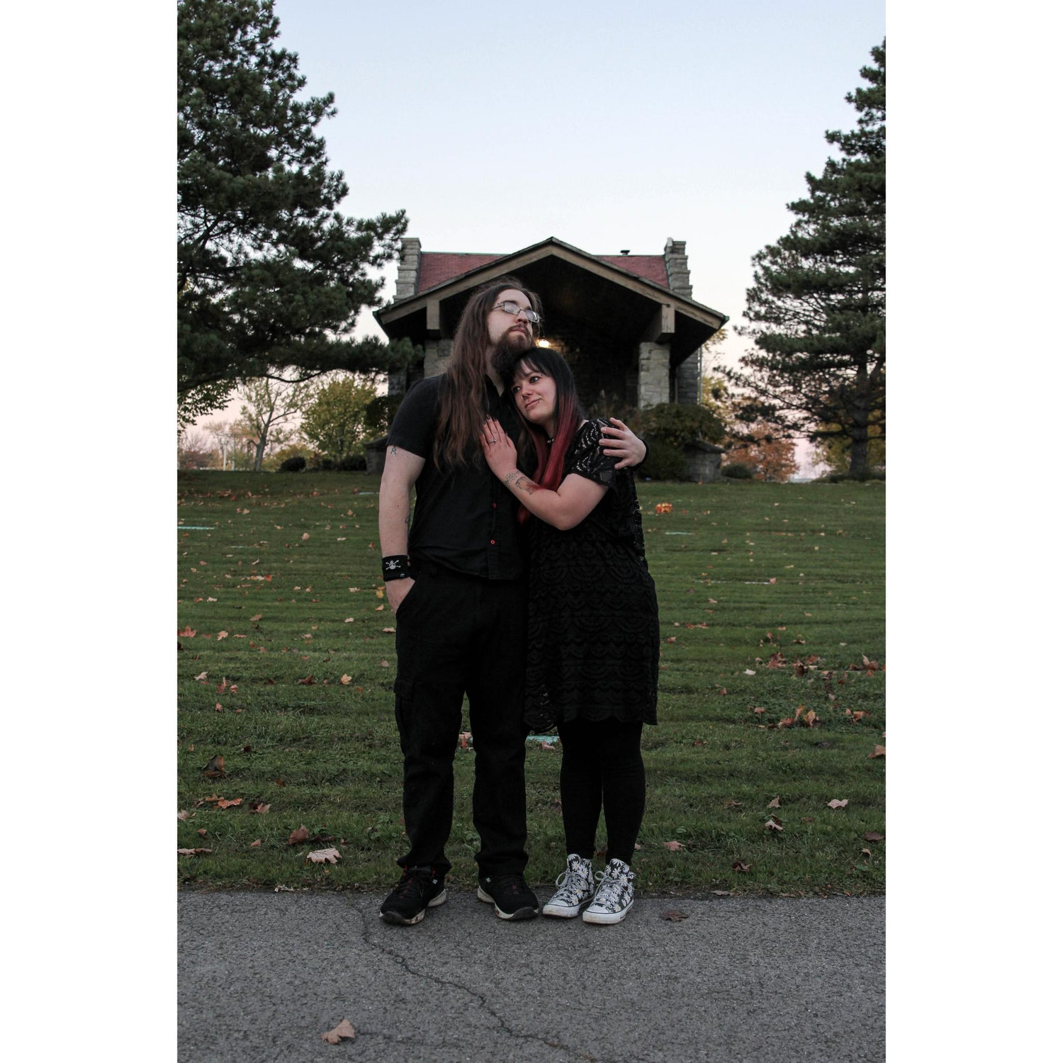 Engagement Photos 🖤
♡Location: Elmlawn Memorial Park
♡Photographer: Alyssa Knowlton, Lyssa Lee Photography