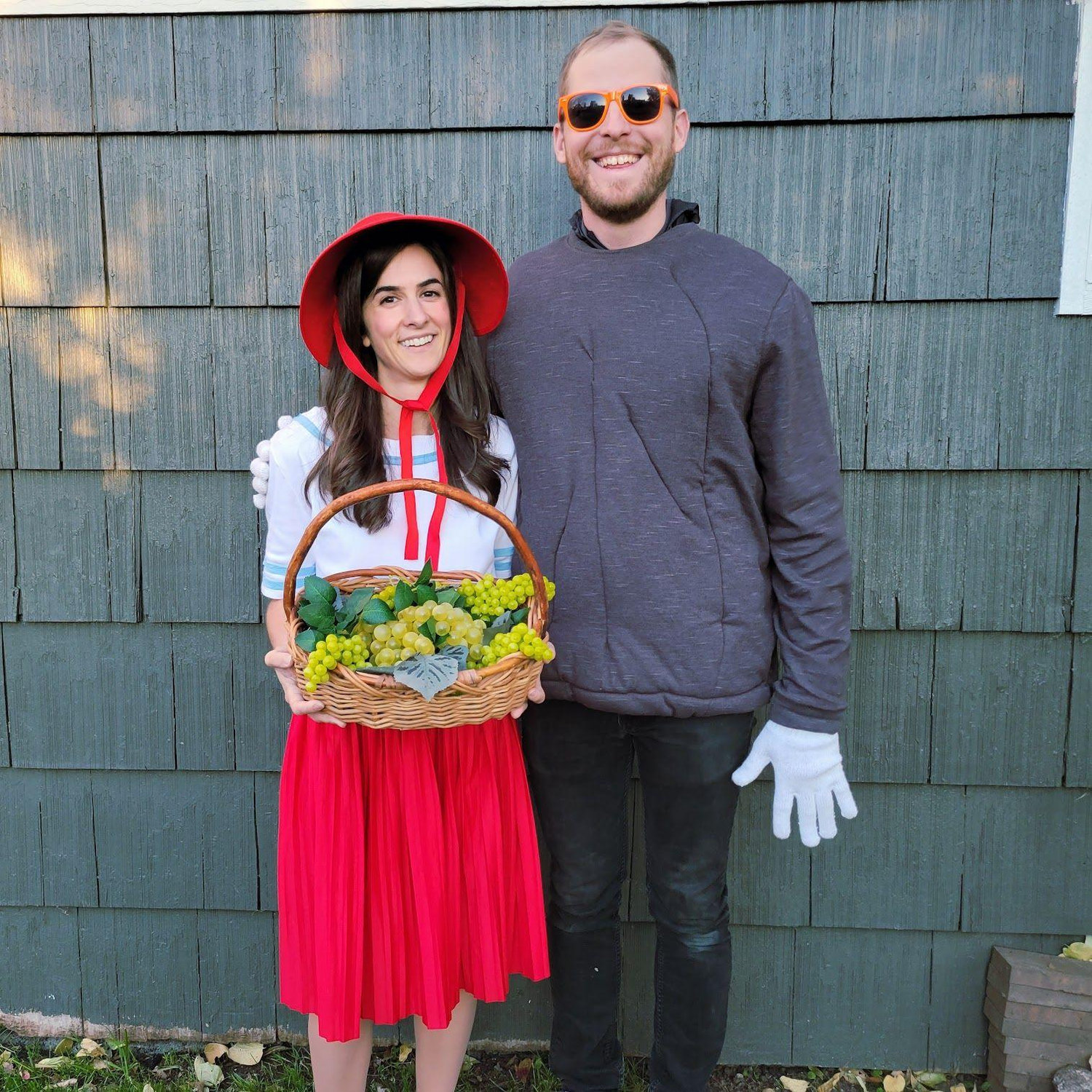 Halloween - Sun-Maid Raisin girl & a California Raisin