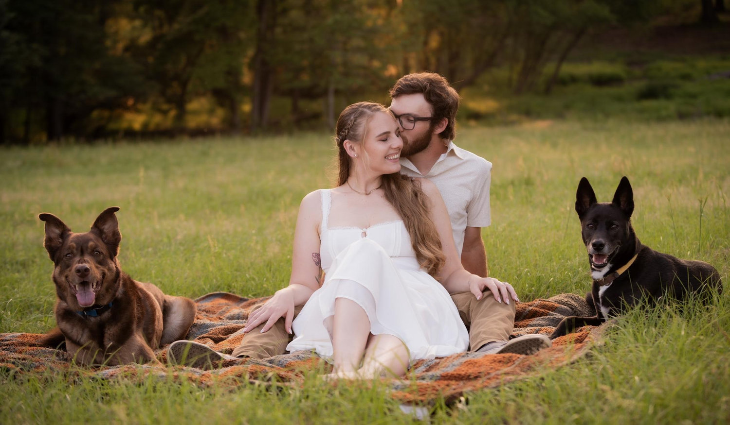 The Wedding Website of Rachel Reams and Zachary Larsen
