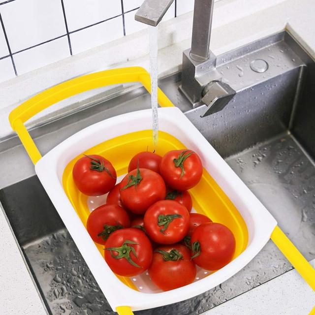 Kitchen Collapsible Colander【2020 New Version】Colander Strainer Over The Sink Vegetable/Fruit Colanders Strainers With Extendable Handles, Folding Strainer for Kitchen (white and yellow)